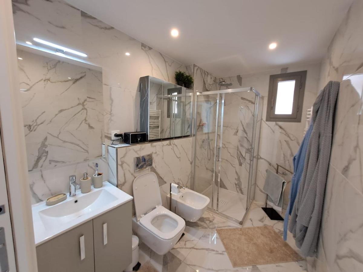 Appartement Saint Jhon à Menton Extérieur photo