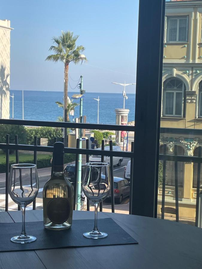 Appartement Saint Jhon à Menton Extérieur photo