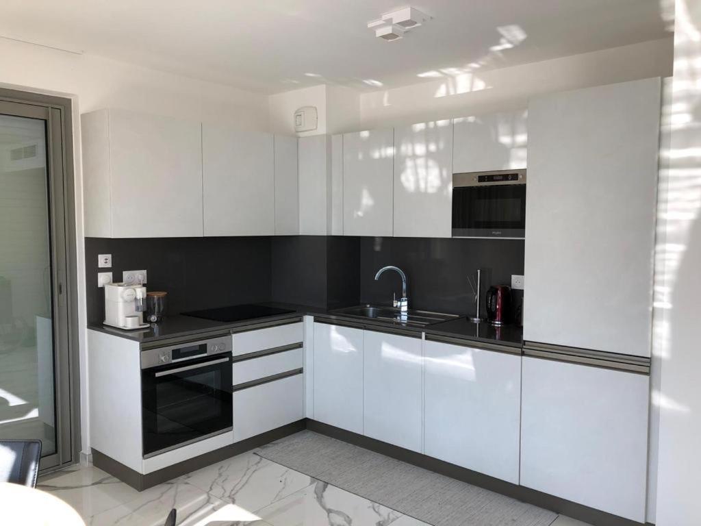 Appartement Saint Jhon à Menton Extérieur photo